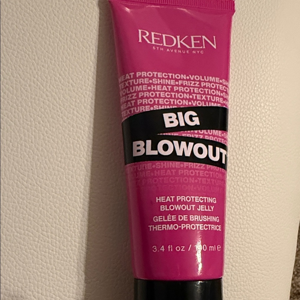 Redken Big Blowout Jelly in Pink and Black - Picture 3 of 4